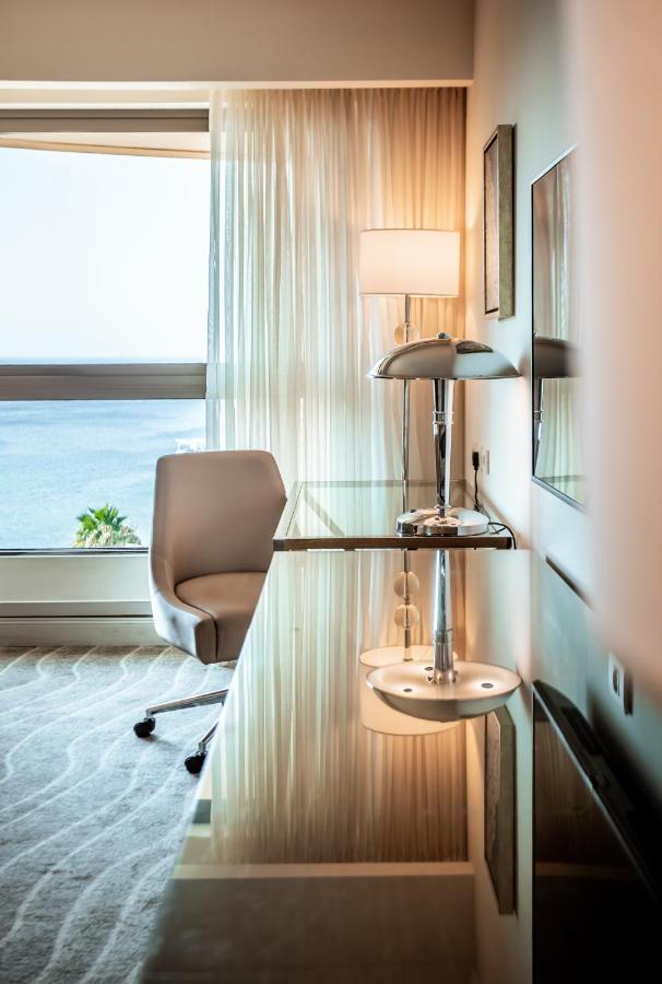 Deluxe Double or Twin Room Sea View