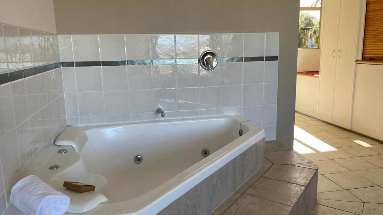 Executive Studio-Adults Only
