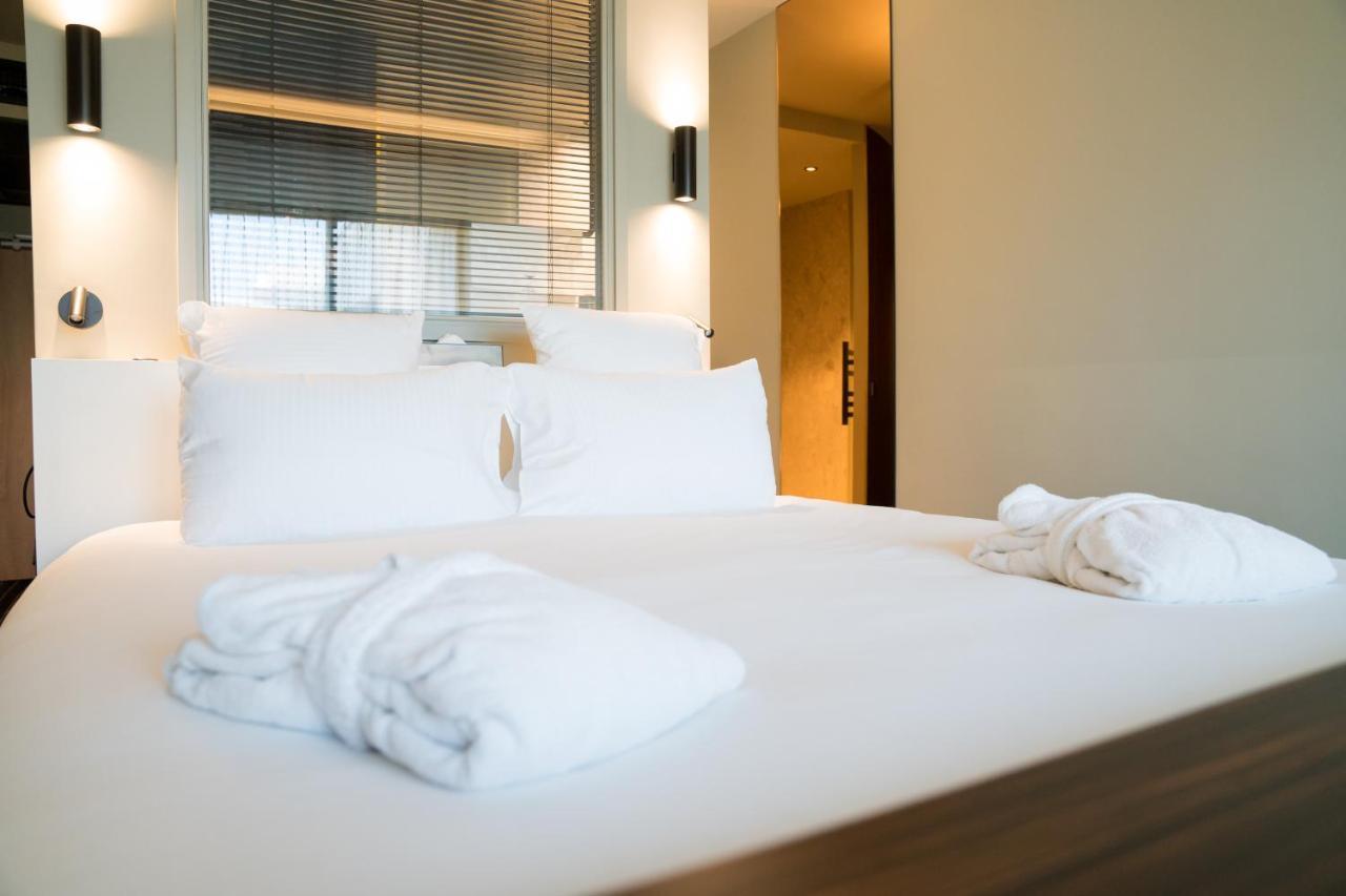Privilege King Room Private Terrace Garden Access Ground Floor or Non-Smoking
