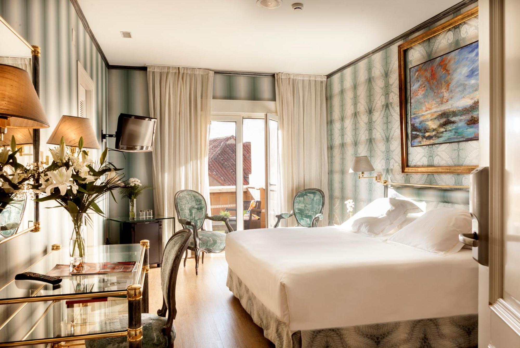 Superior Double or Twin Room Balcony