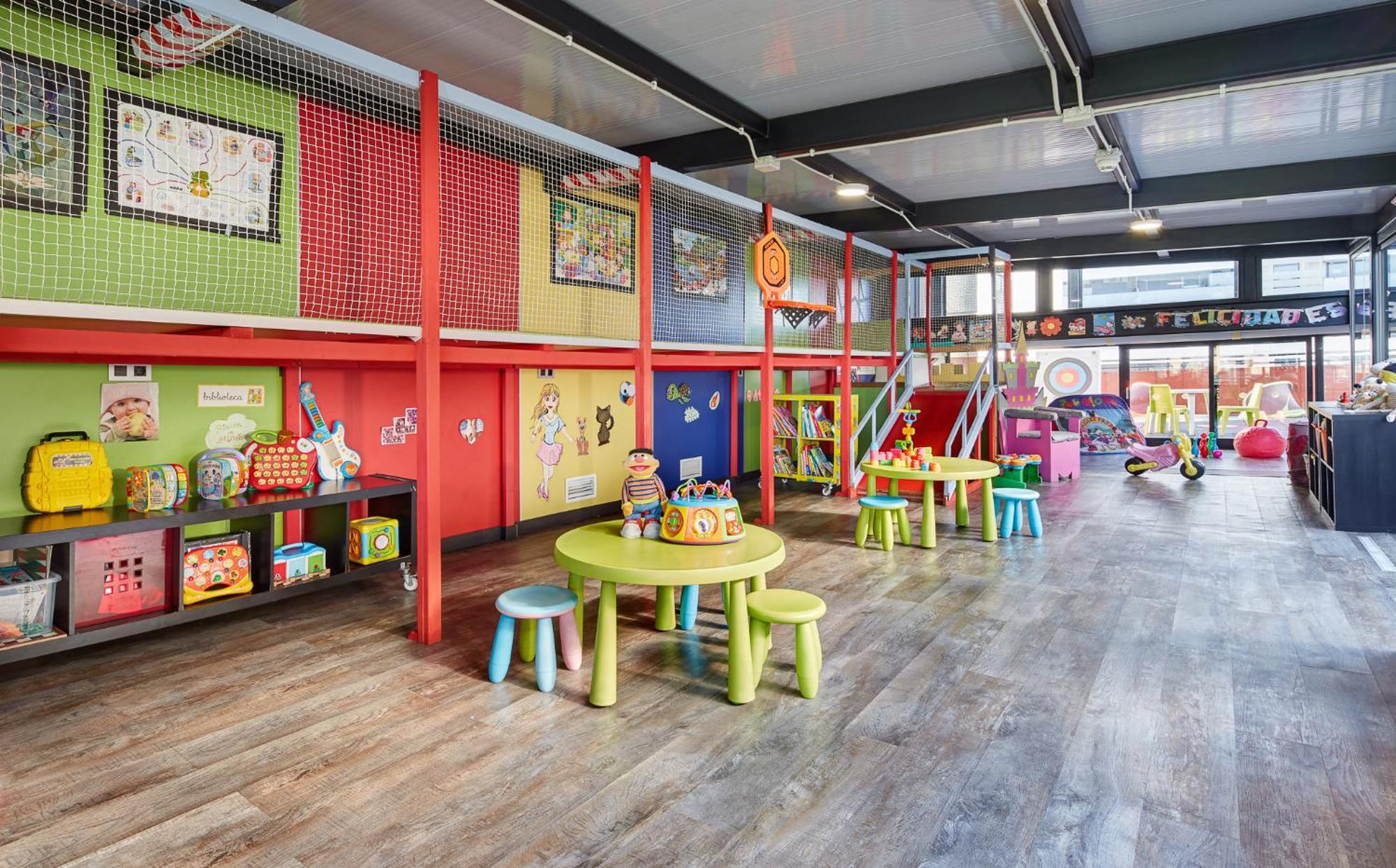 Triple Room (2 Adults + 1 Child)