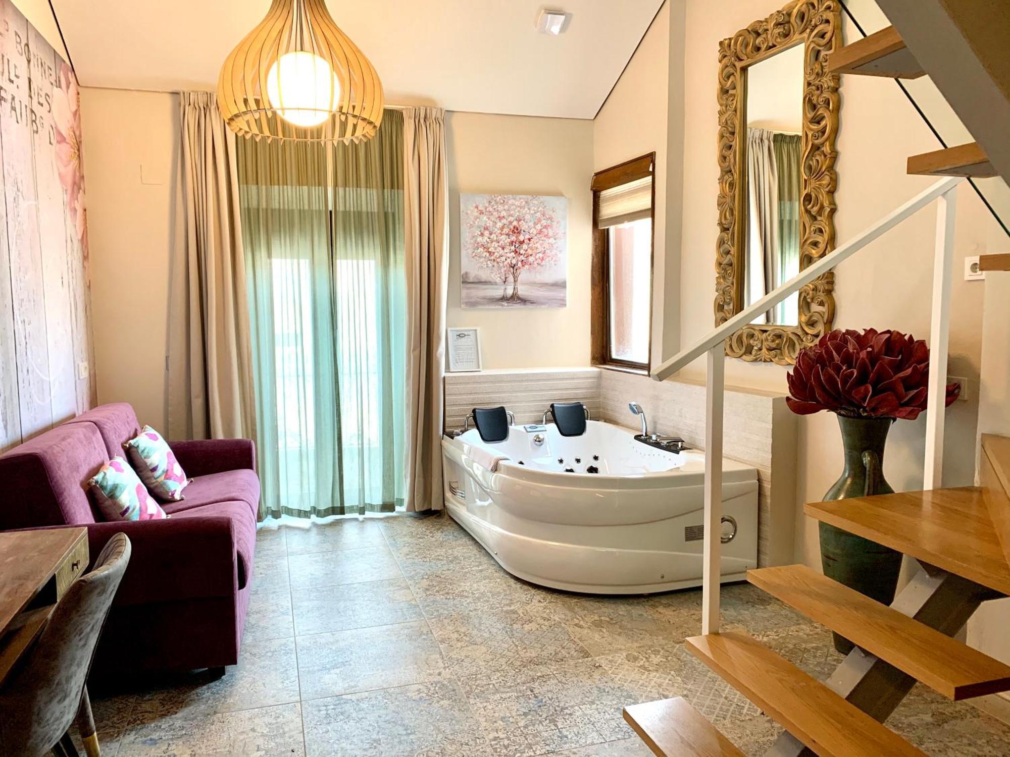 Duplex Suite Spa Bath