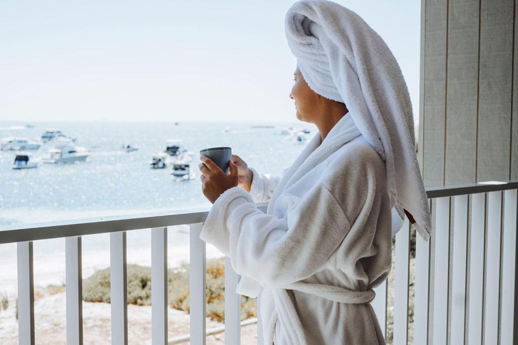 Beachfront King Suite
