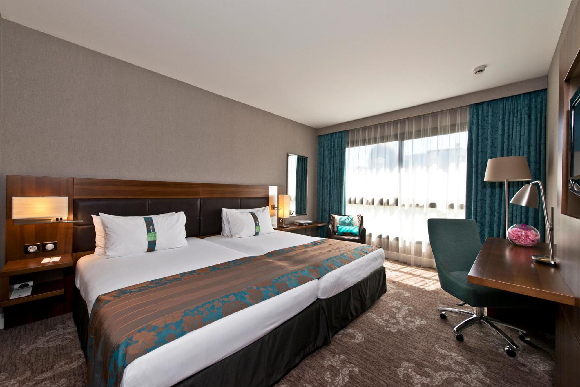 Standard Twin Room High Floor,552123663:JPEG