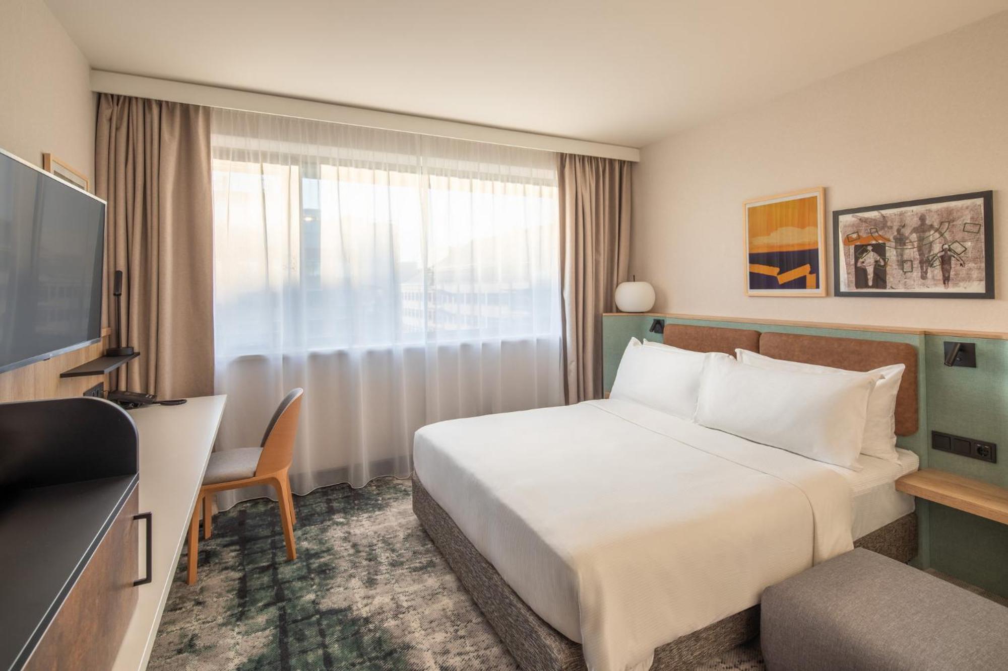 Standard King Room