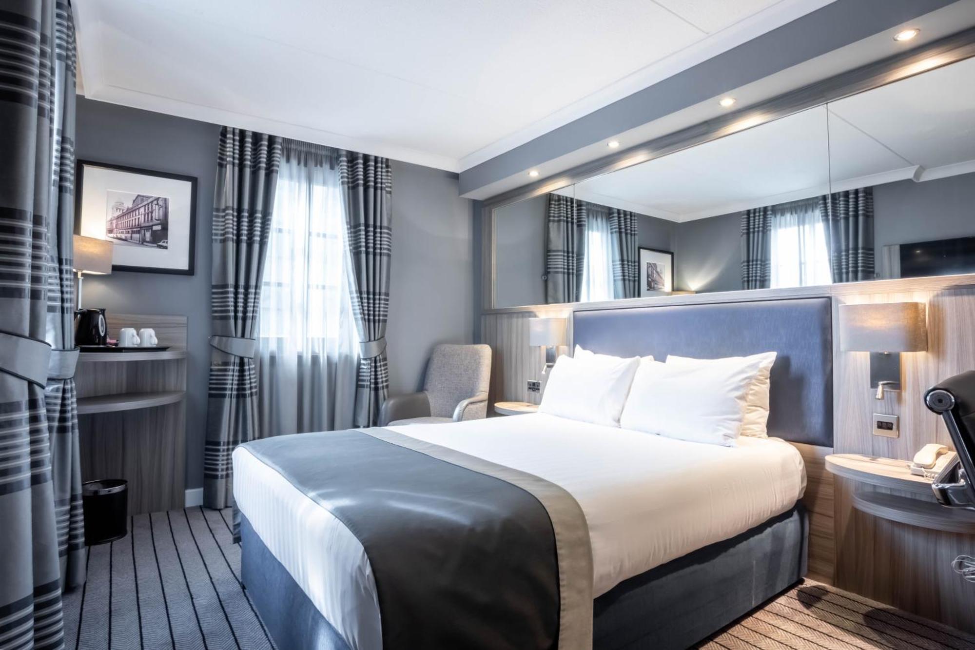 Standard Double Room with Single Sofa Bed
