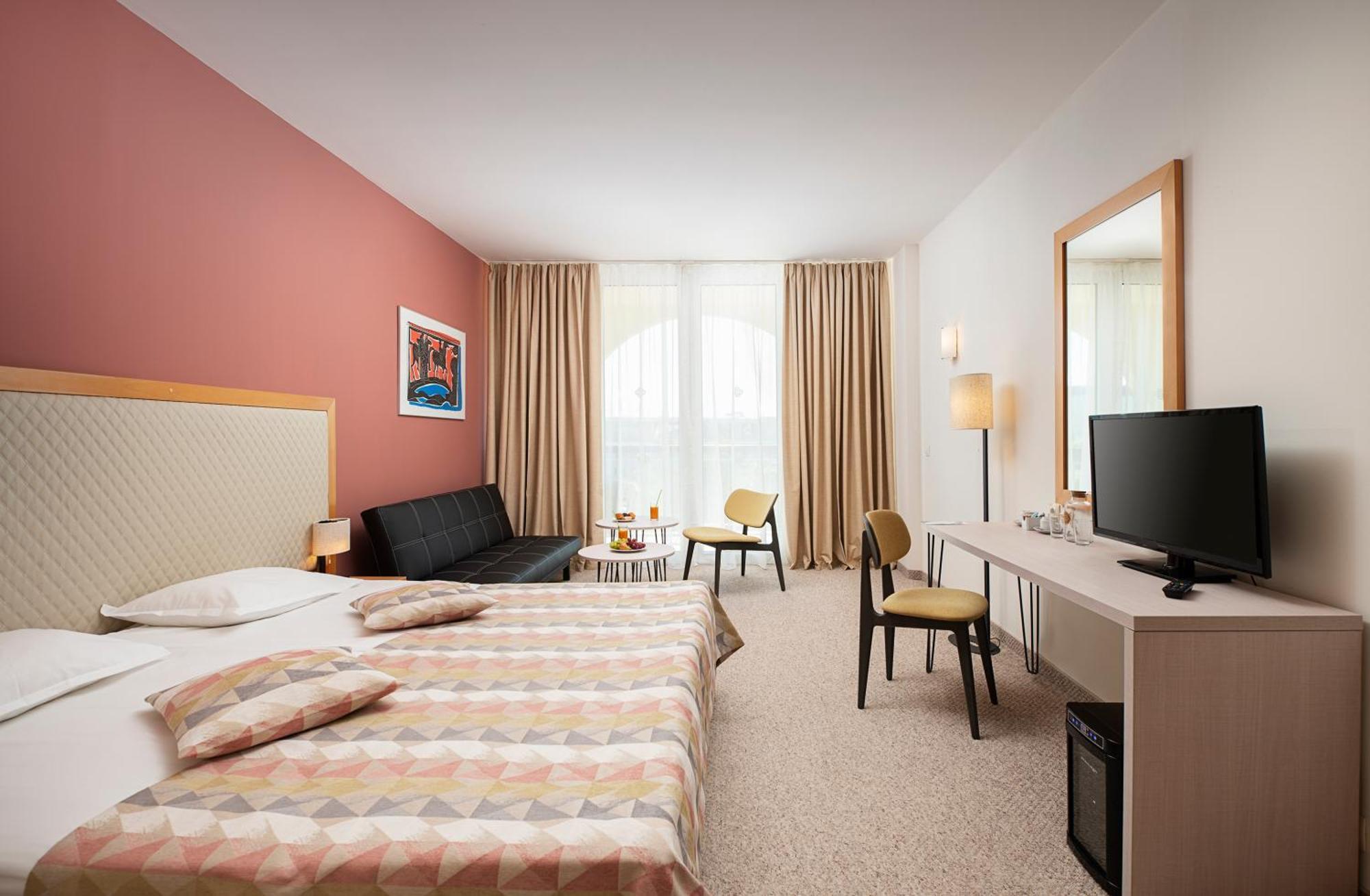 Single Room,1548646549:JPEG