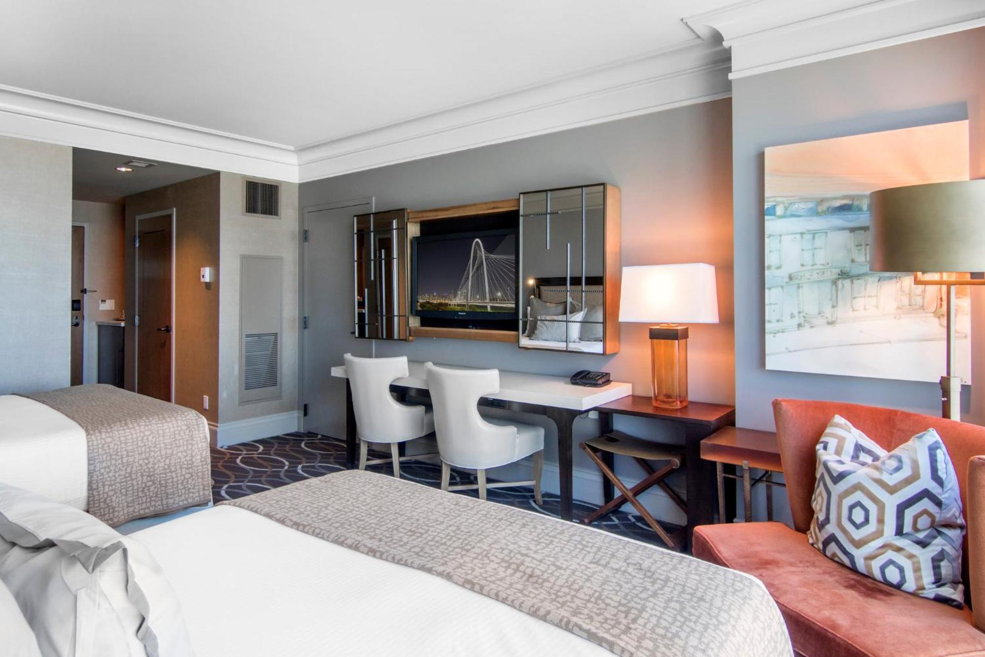 Deluxe Queen Room with Two Queen Beds