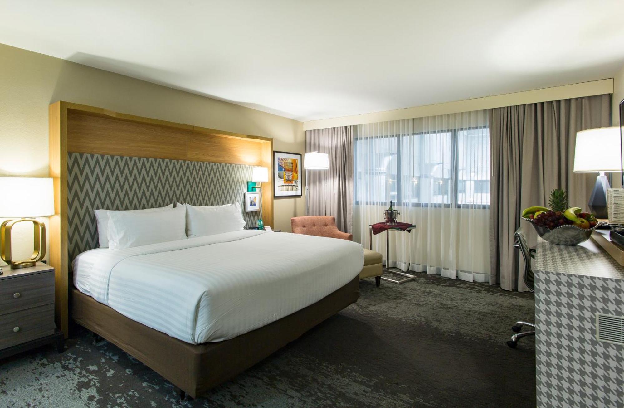 Premium King Room