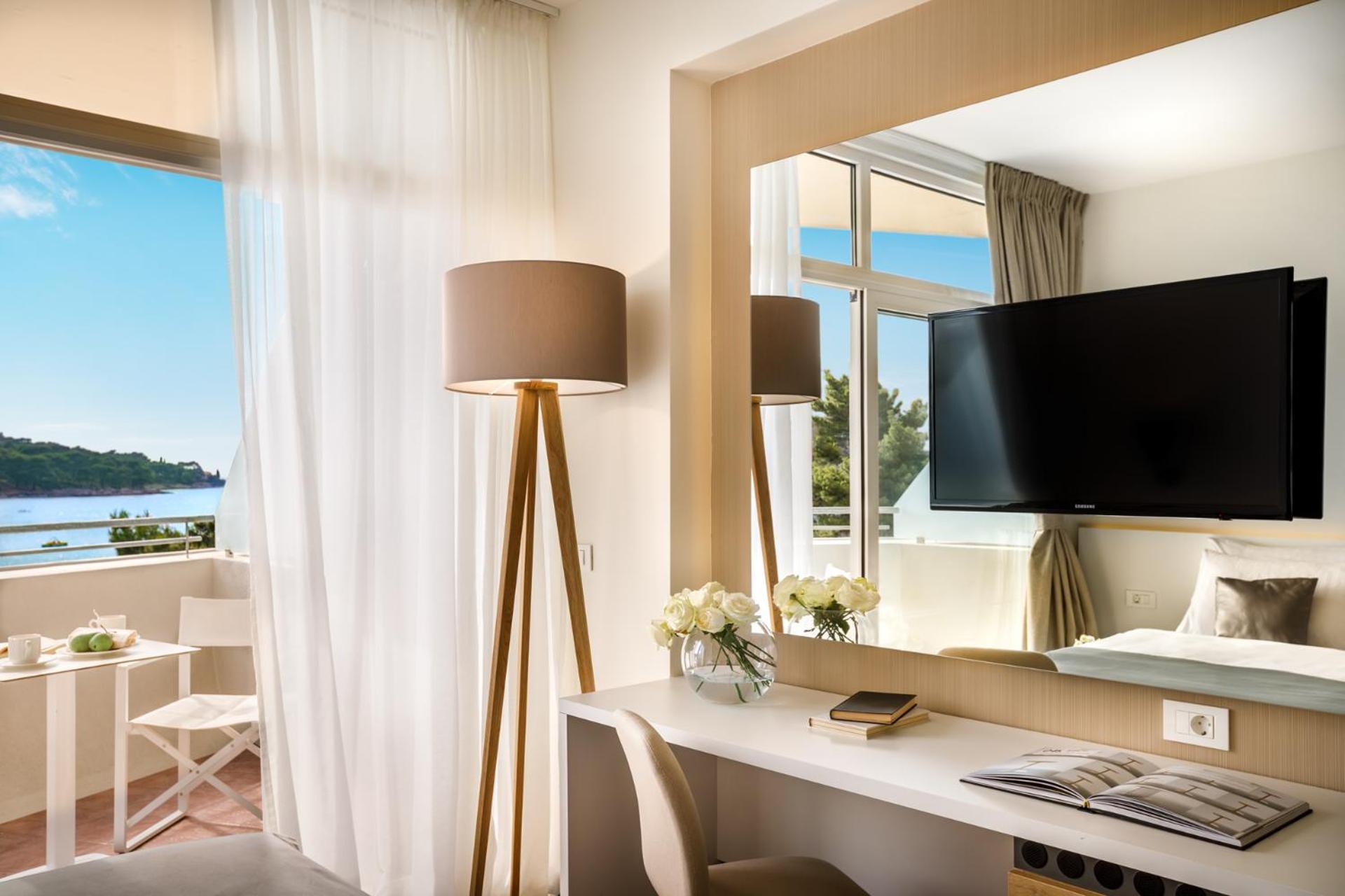 Double Room with Sea View and Balcony