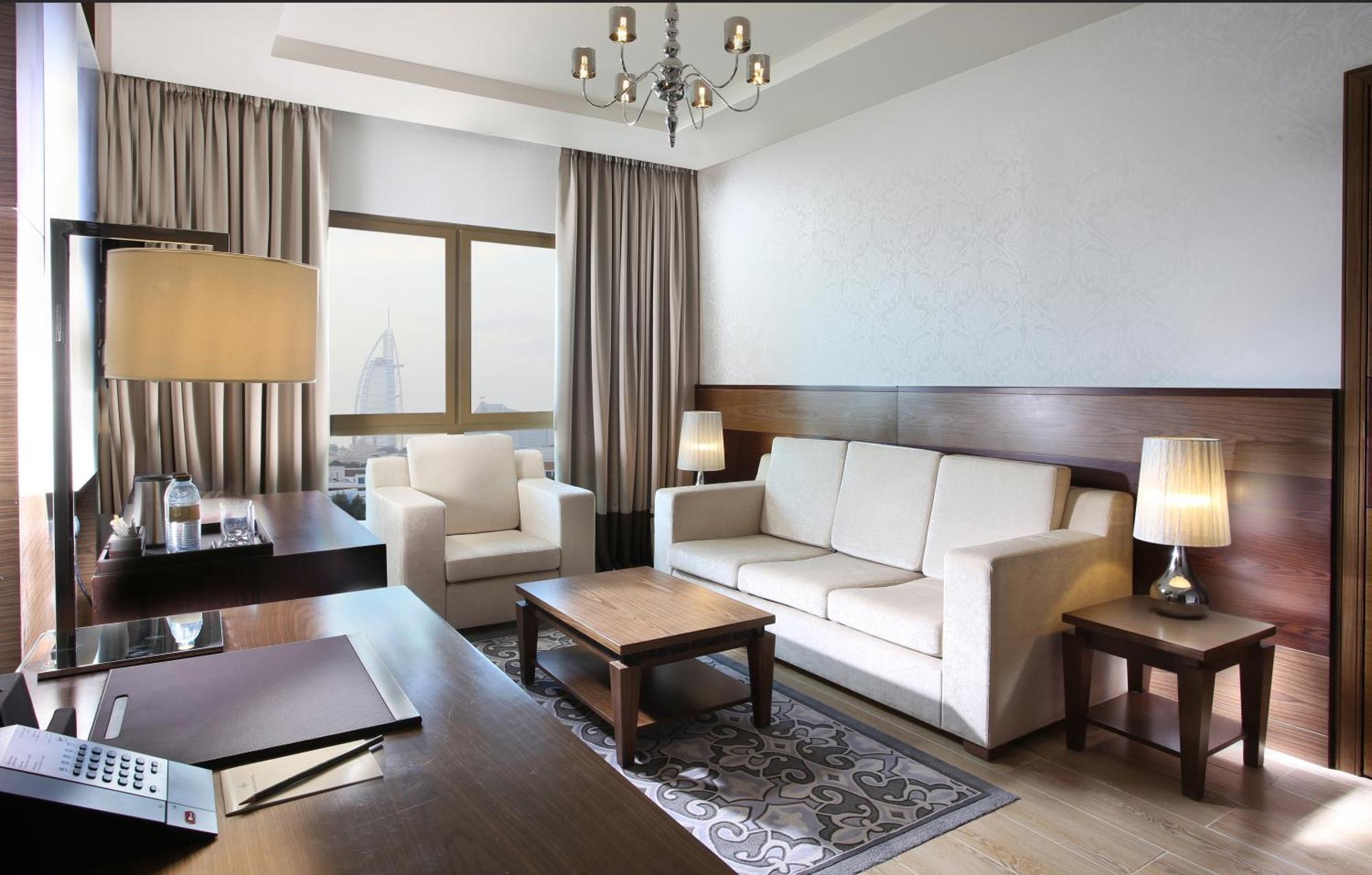Junior Suite Complimentary Shuttle Bus to Beach & Mall of the Emirates