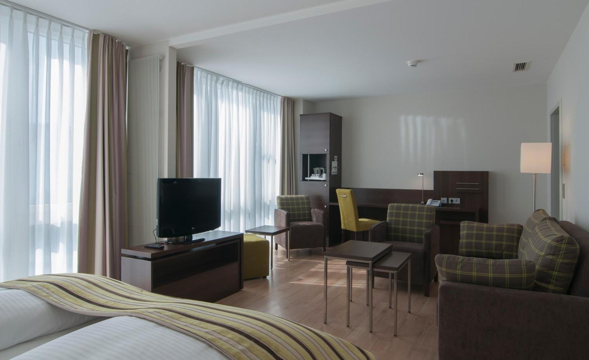 King Suite Sofa Bed,1705943036:JPEG