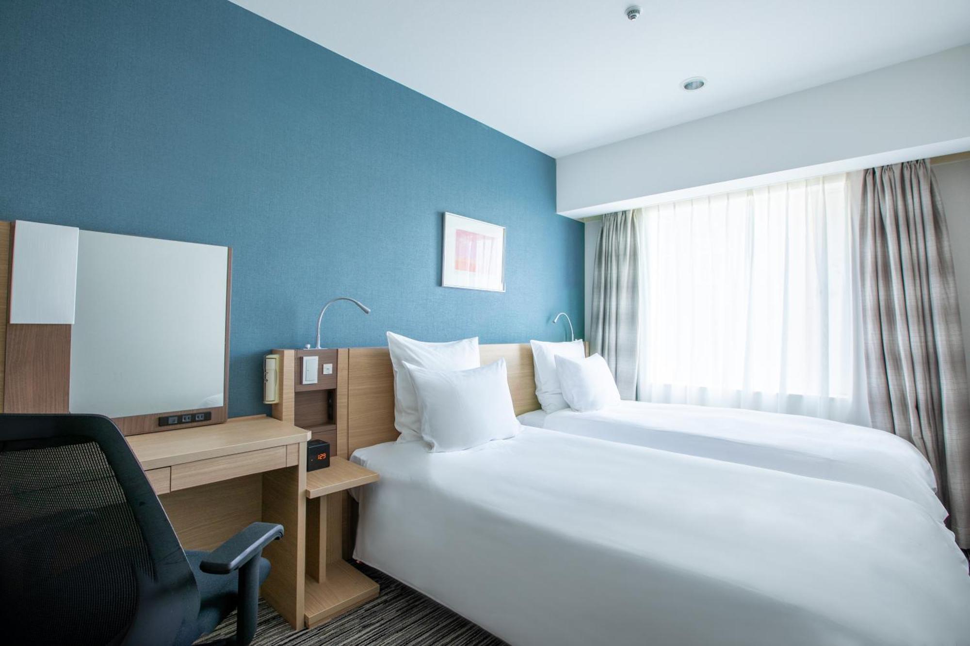 Standard Room with Two Single Beds