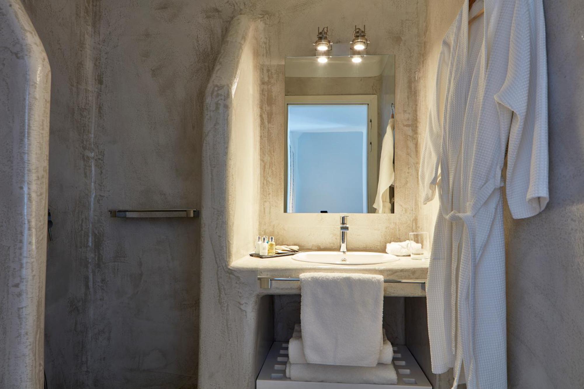 Two-Bedroom Suite,1596076223:JPEG