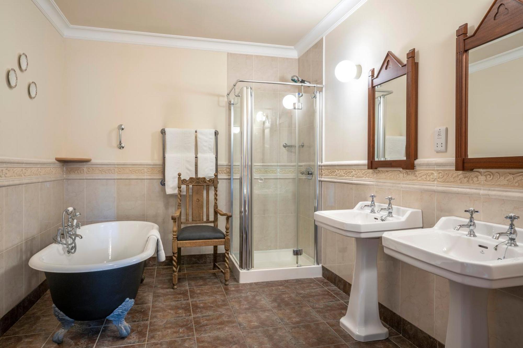 Superior Triple Room,1279507138:JPEG