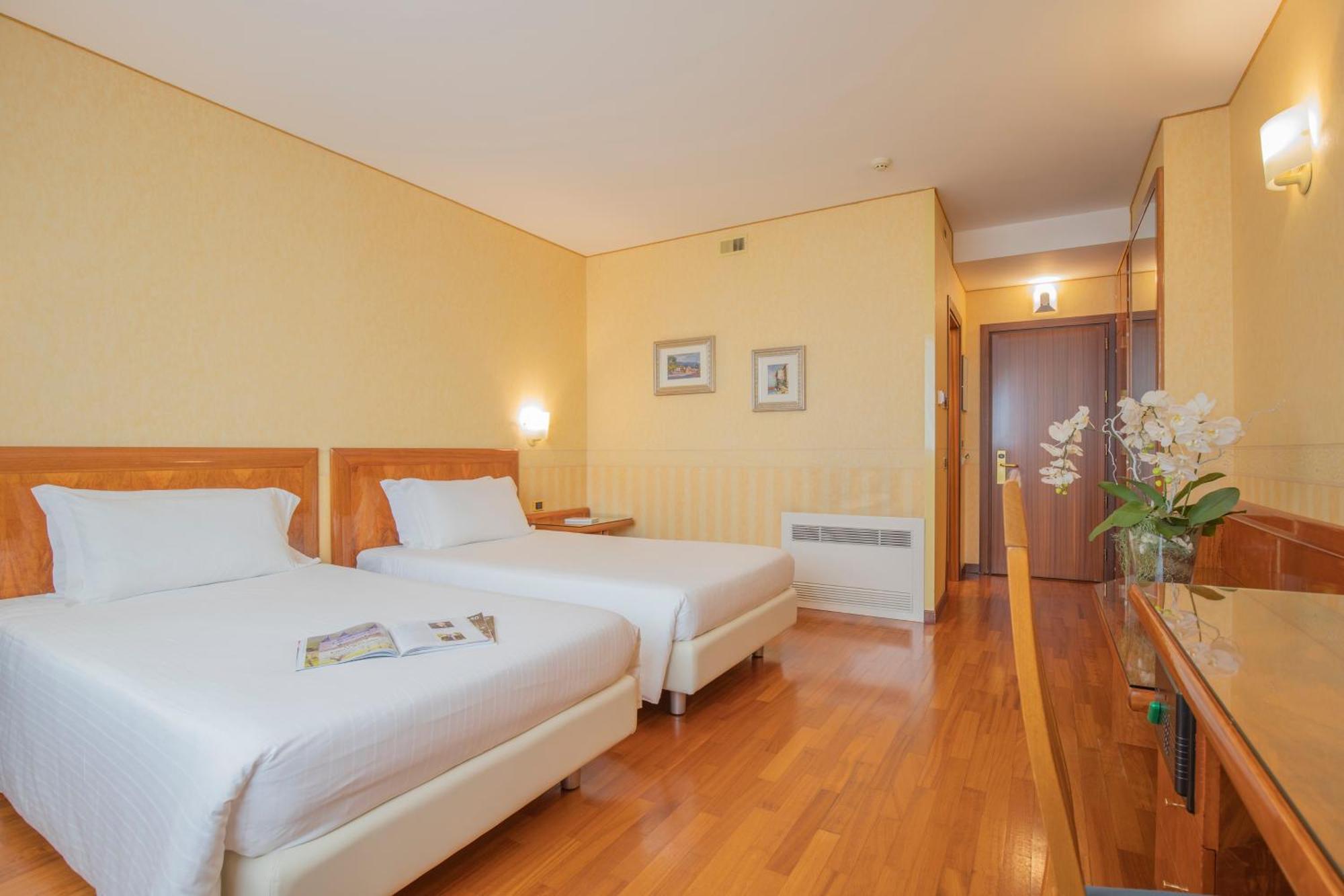Chambre Double ou Lits Jumeaux
