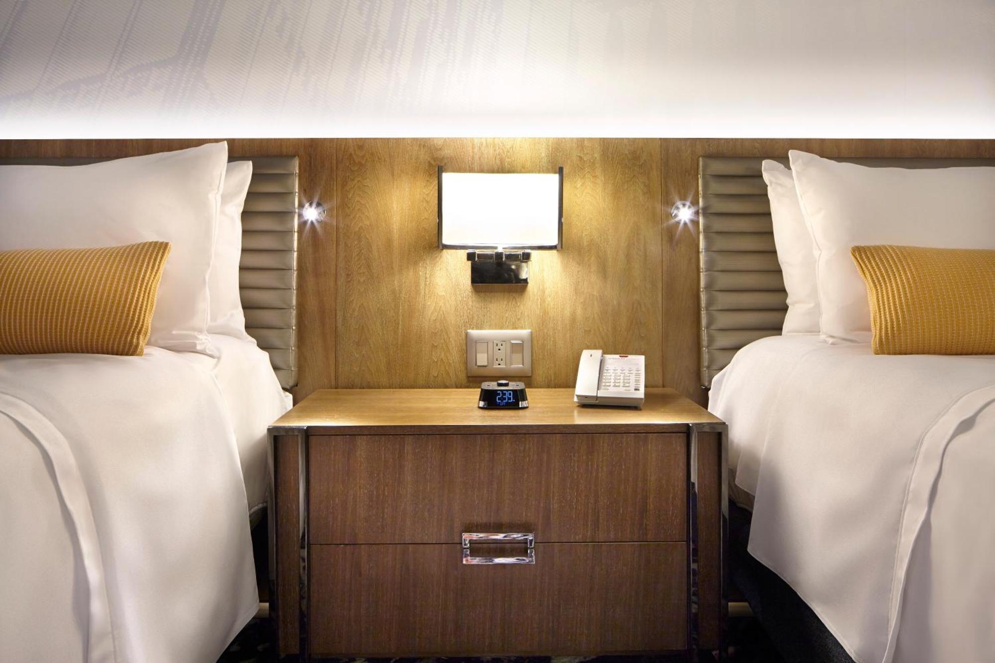 Queen Room with Two Queen Beds - Disability Access Hearing Accessible - Roll-In Shower