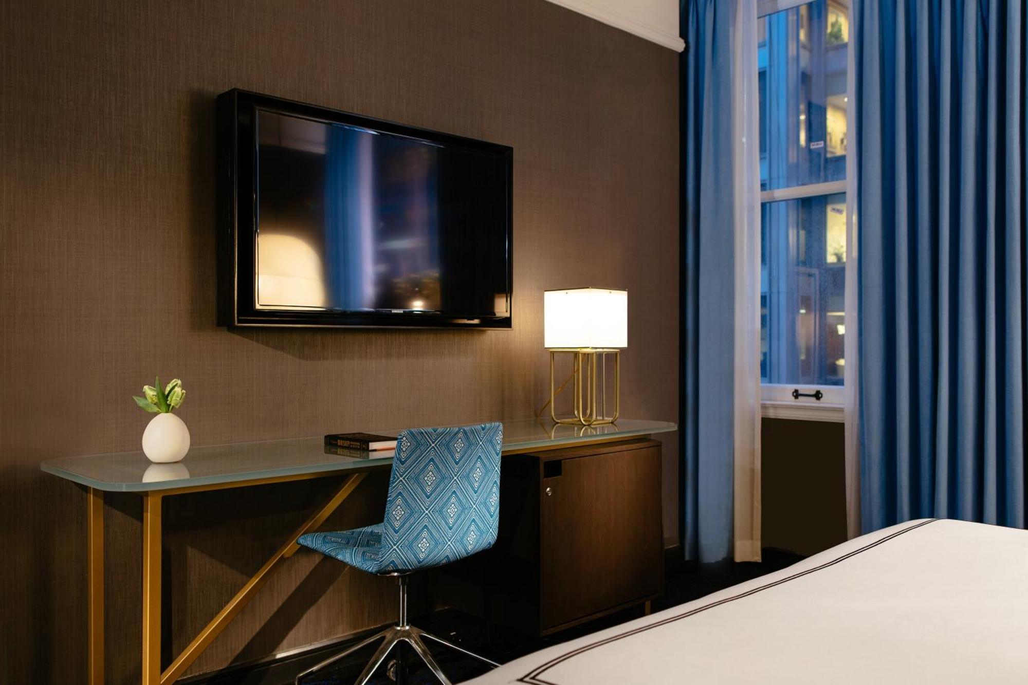 Essential Queen Room with Walk-In Shower