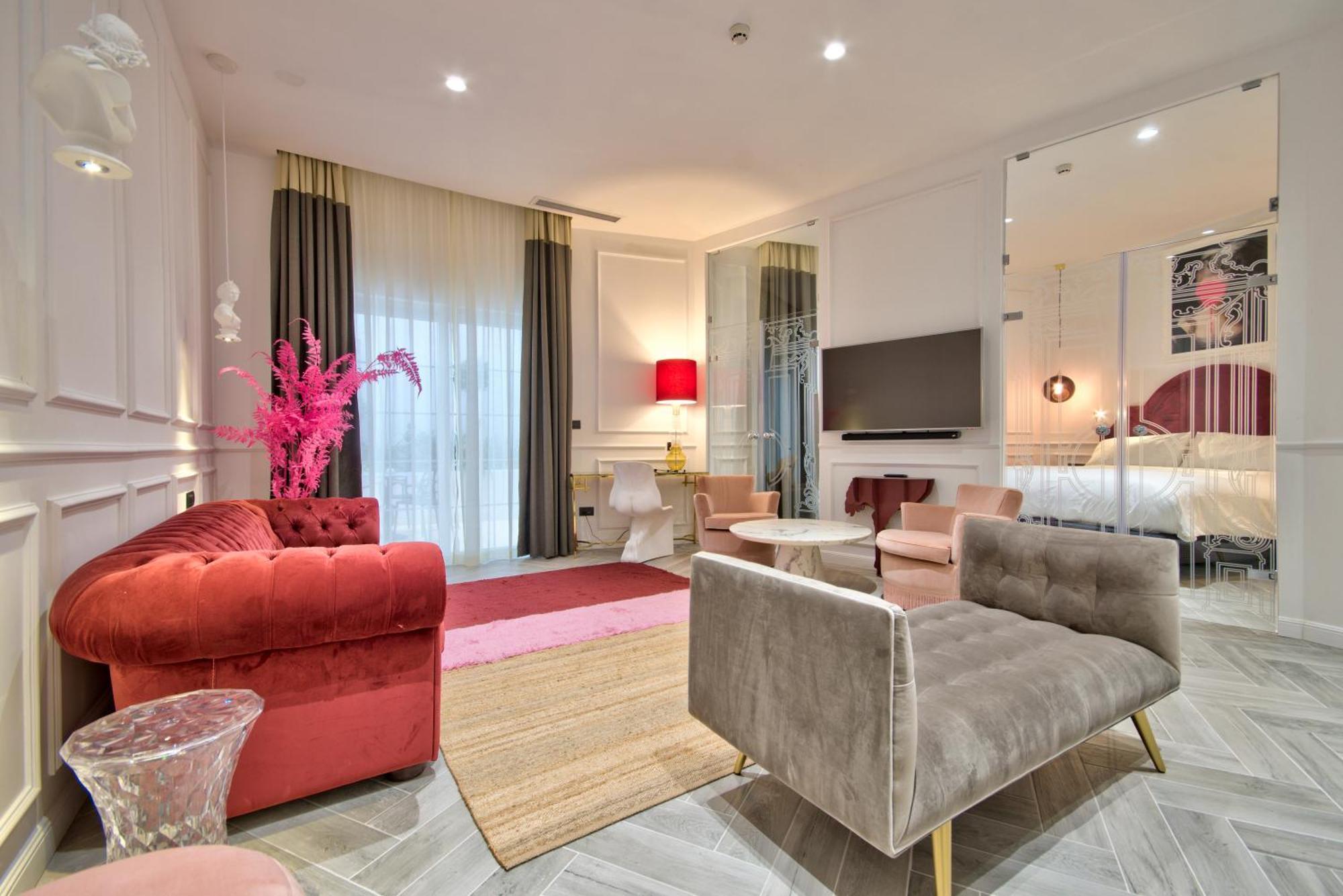Deluxe Suite