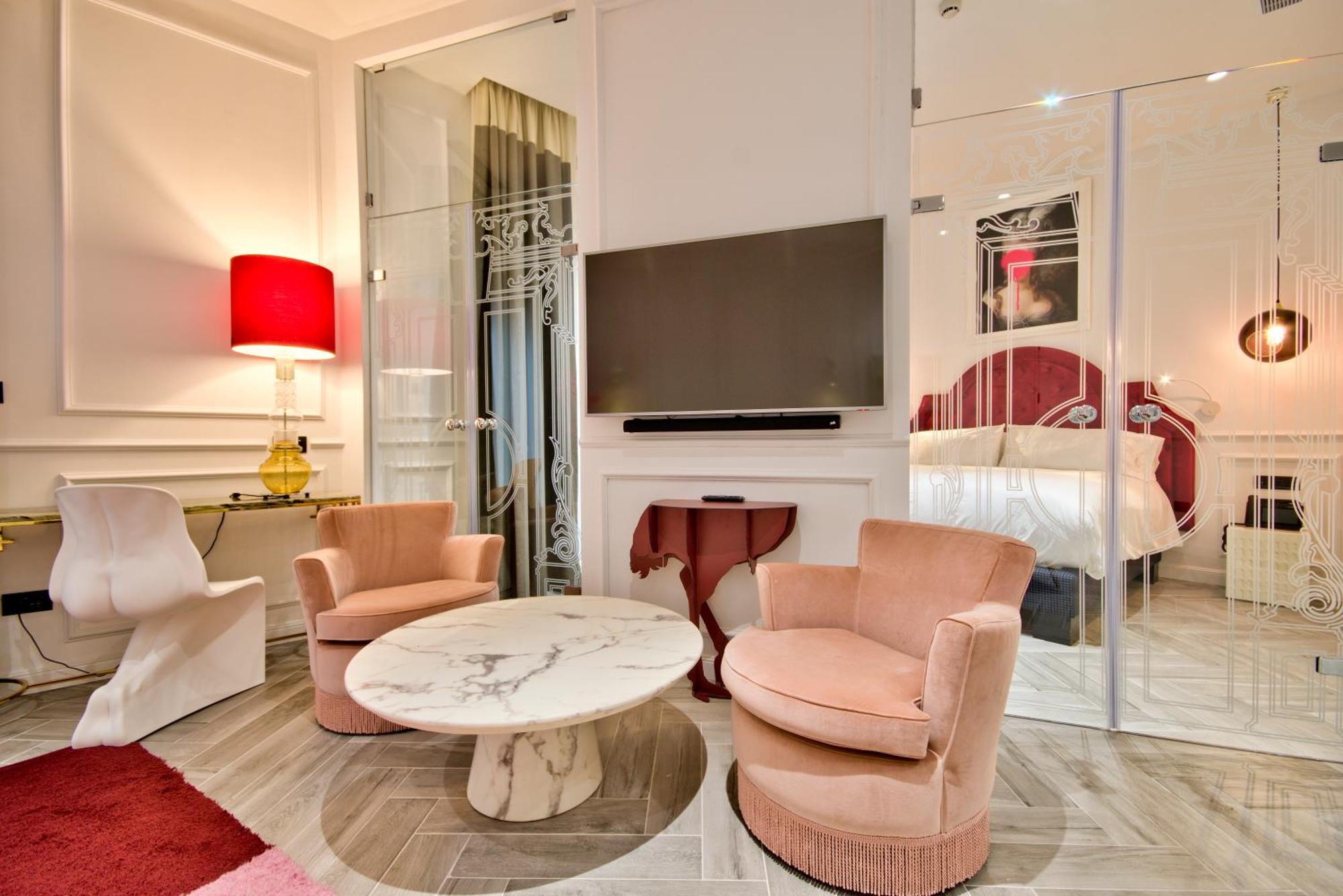 Deluxe Suite