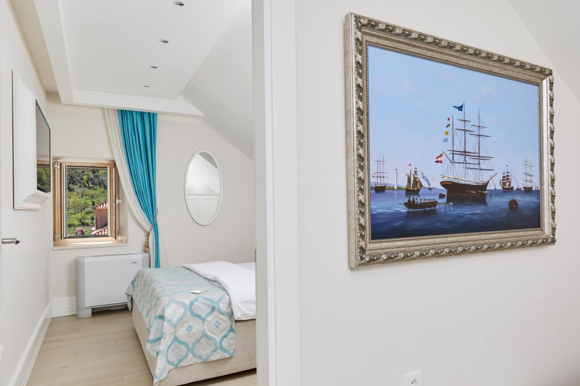 Deluxe Suite Sea View