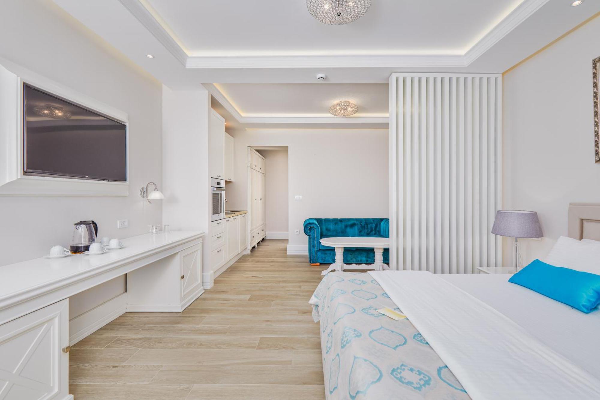 Deluxe Suite Balcony Sea View