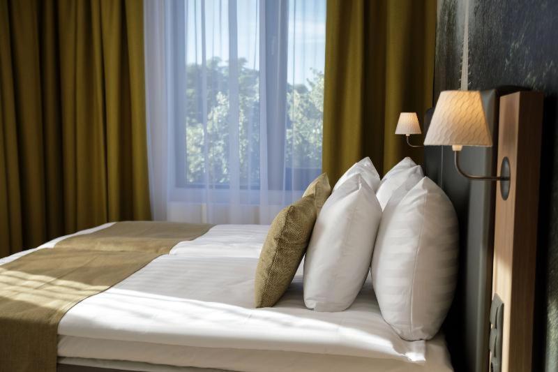 ZEN Double or Twin Room Spa Bath