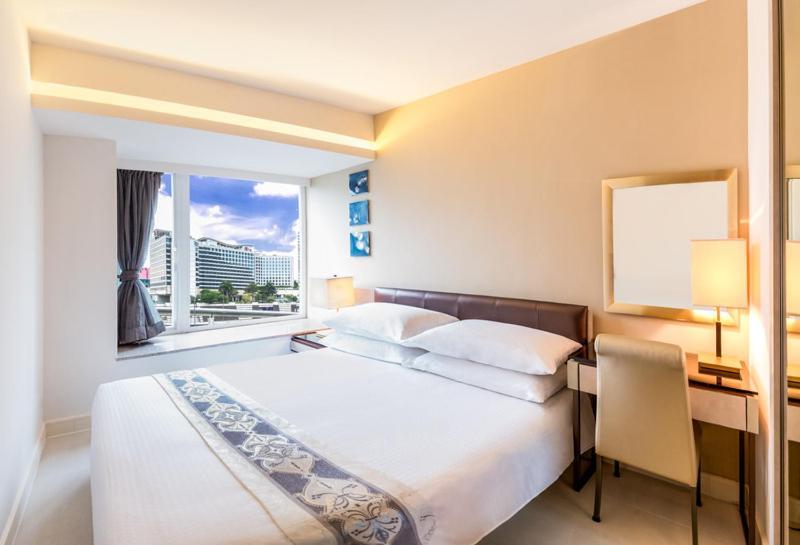 Two-Bedroom Suite City View