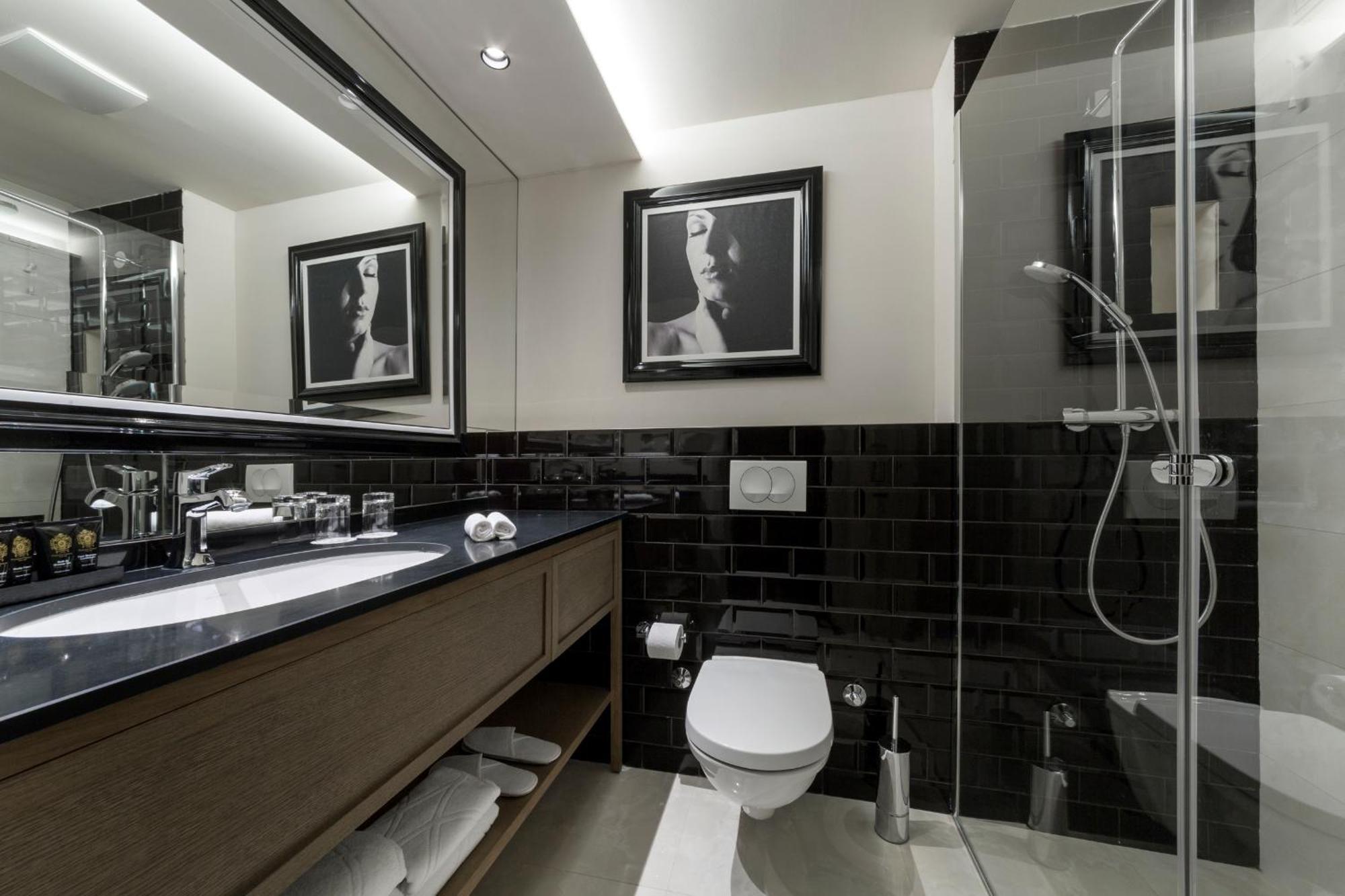 Double or Twin Room Extra Bed