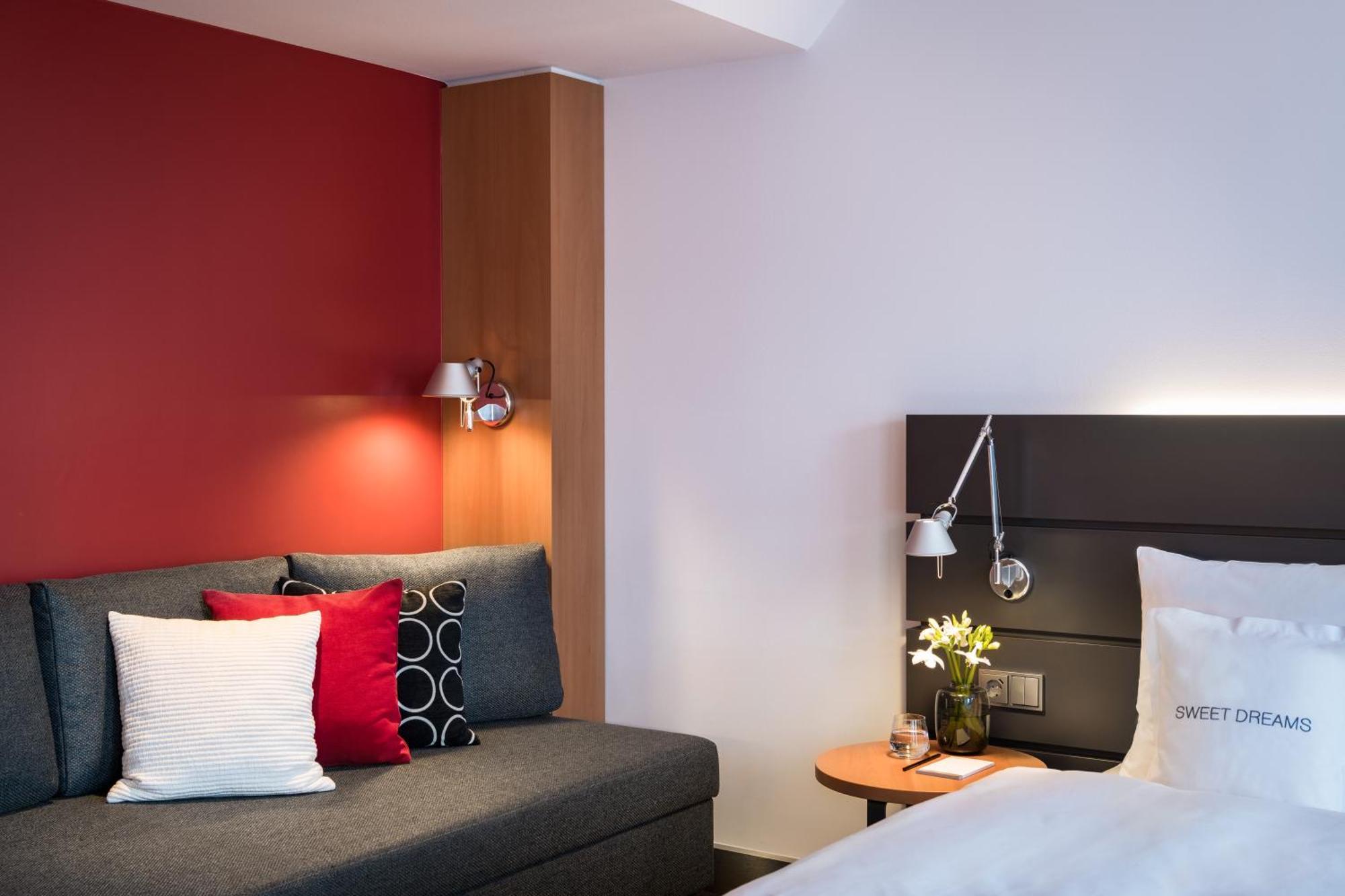 Habitación Triple Confort con zona de cocina