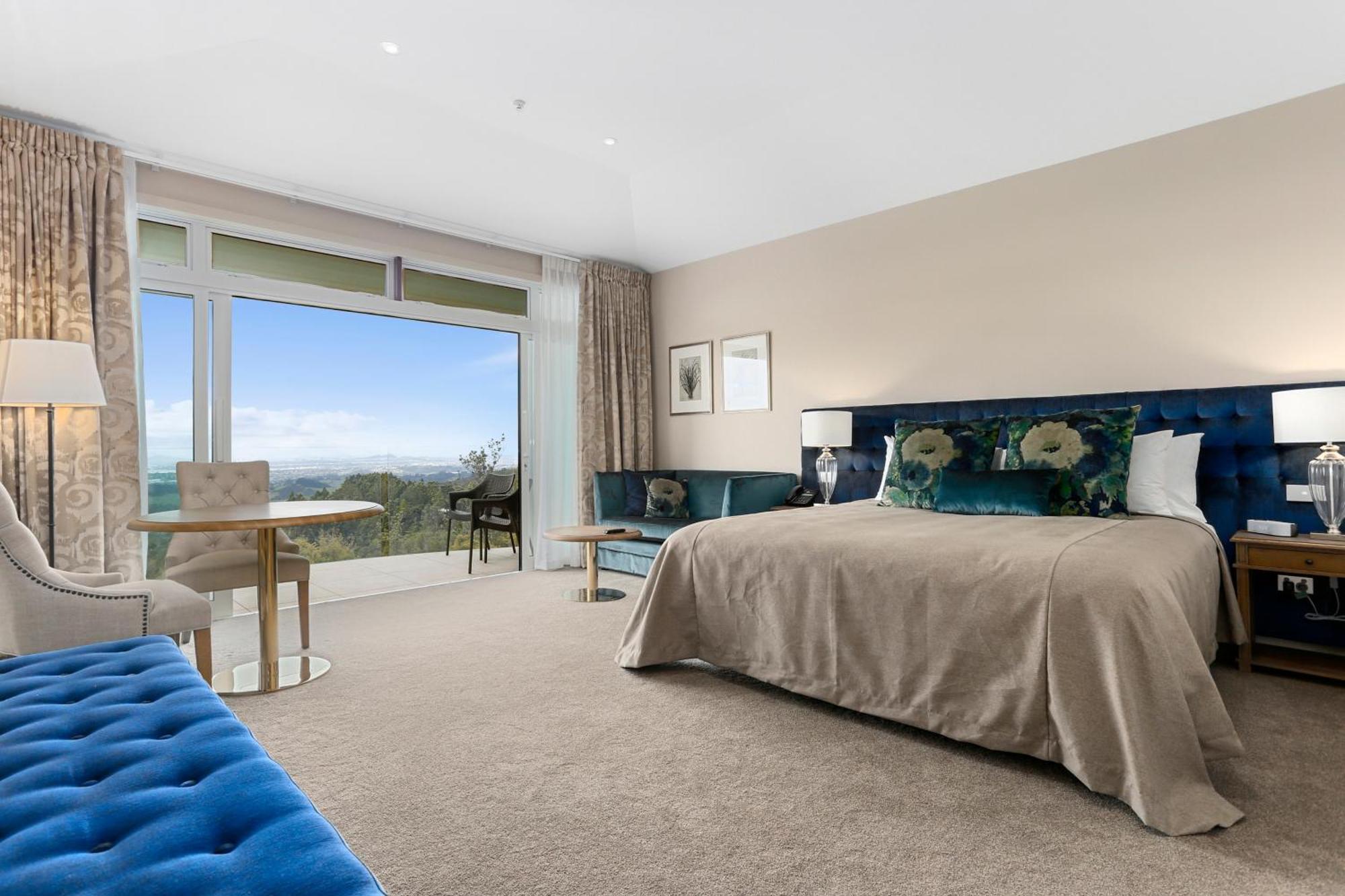 Premier Room City View