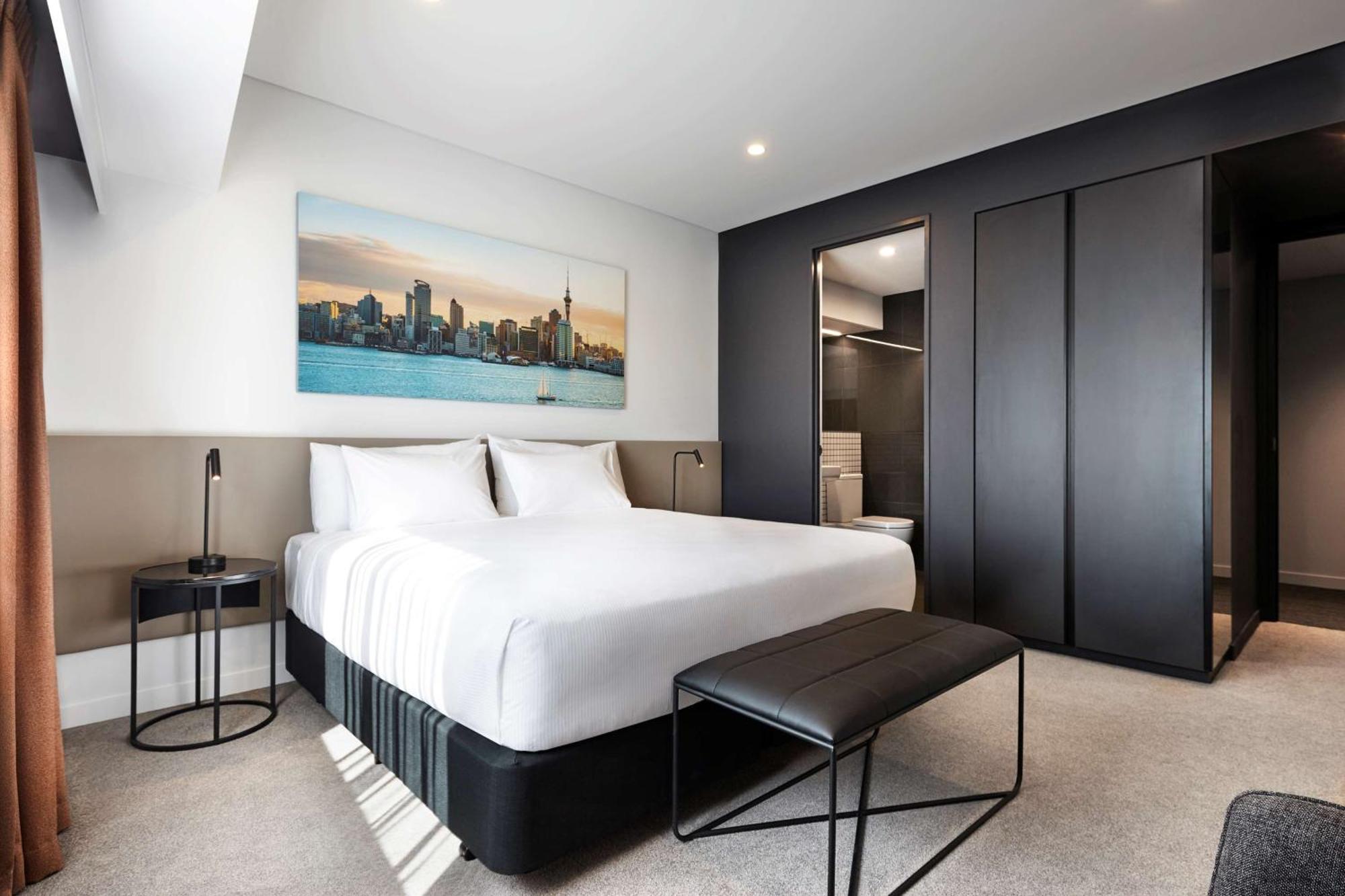 Twin Room with City View