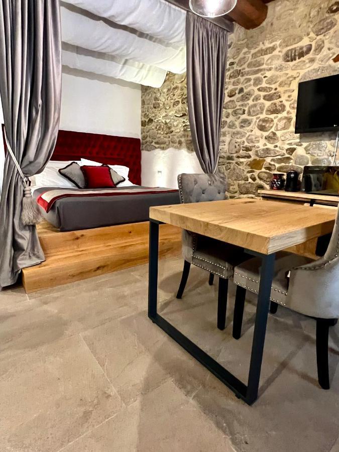 Superior King Suite