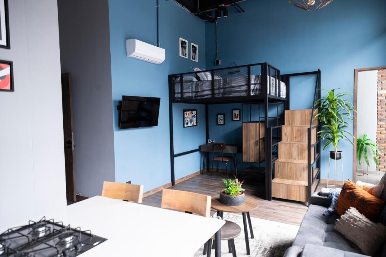 Deluxe Apartment,1292797357:JPEG