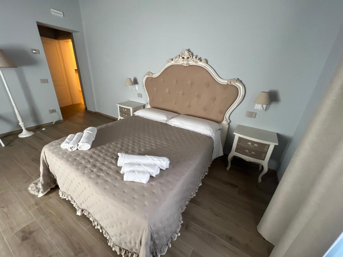 Deluxe Double Room,1593962615:JPEG
