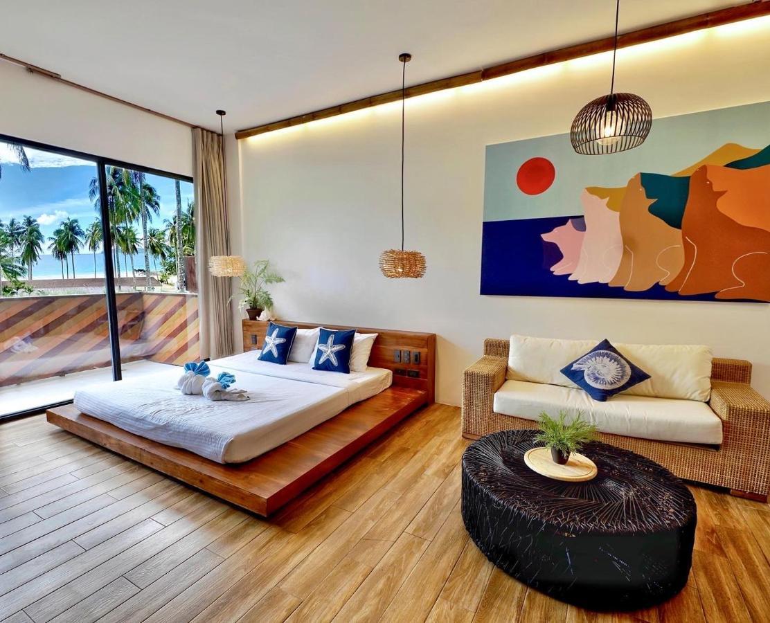 Deluxe King Bed Balcony Ocean View