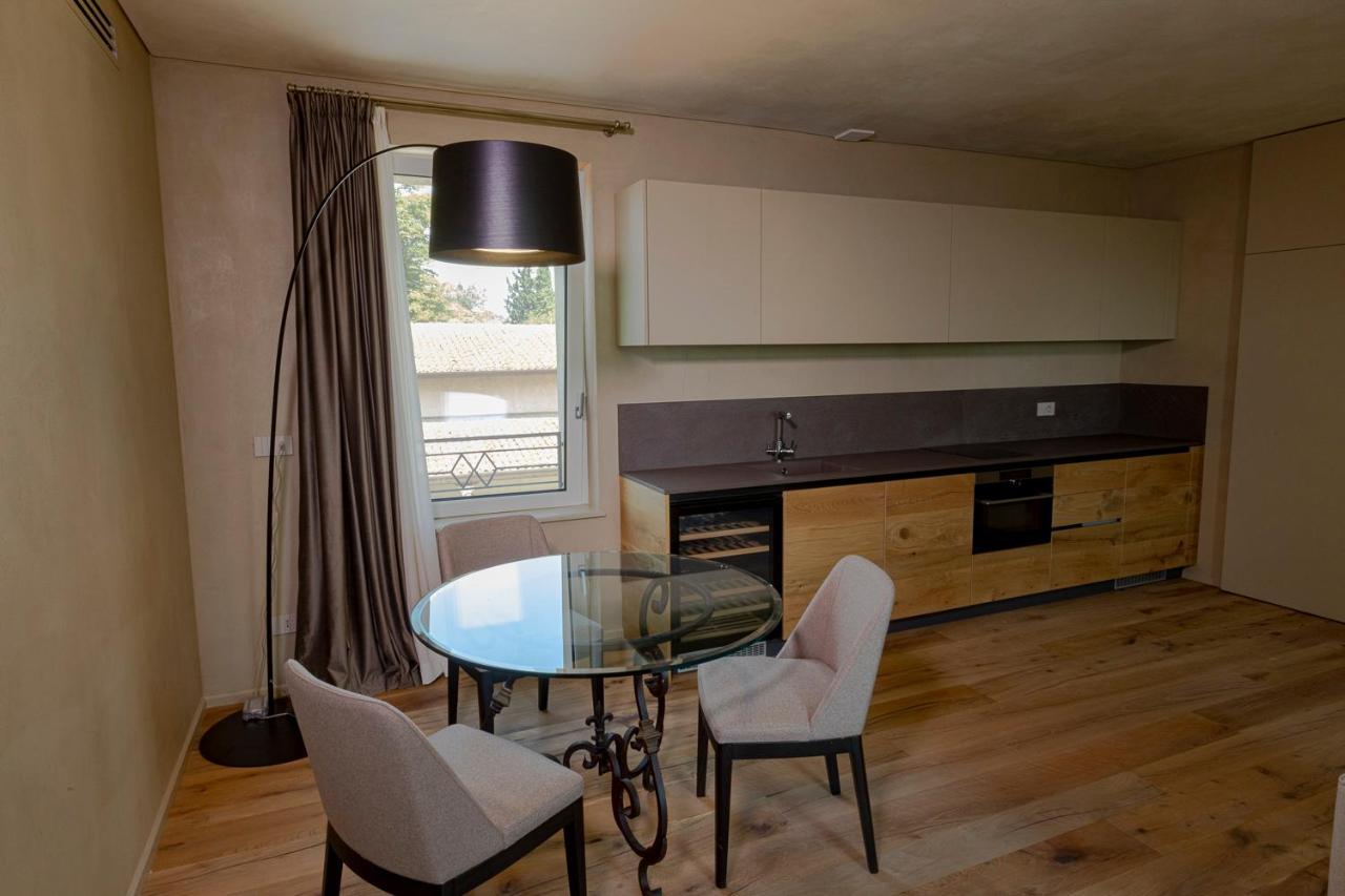 One-Bedroom Apartment,1292366497:JPEG