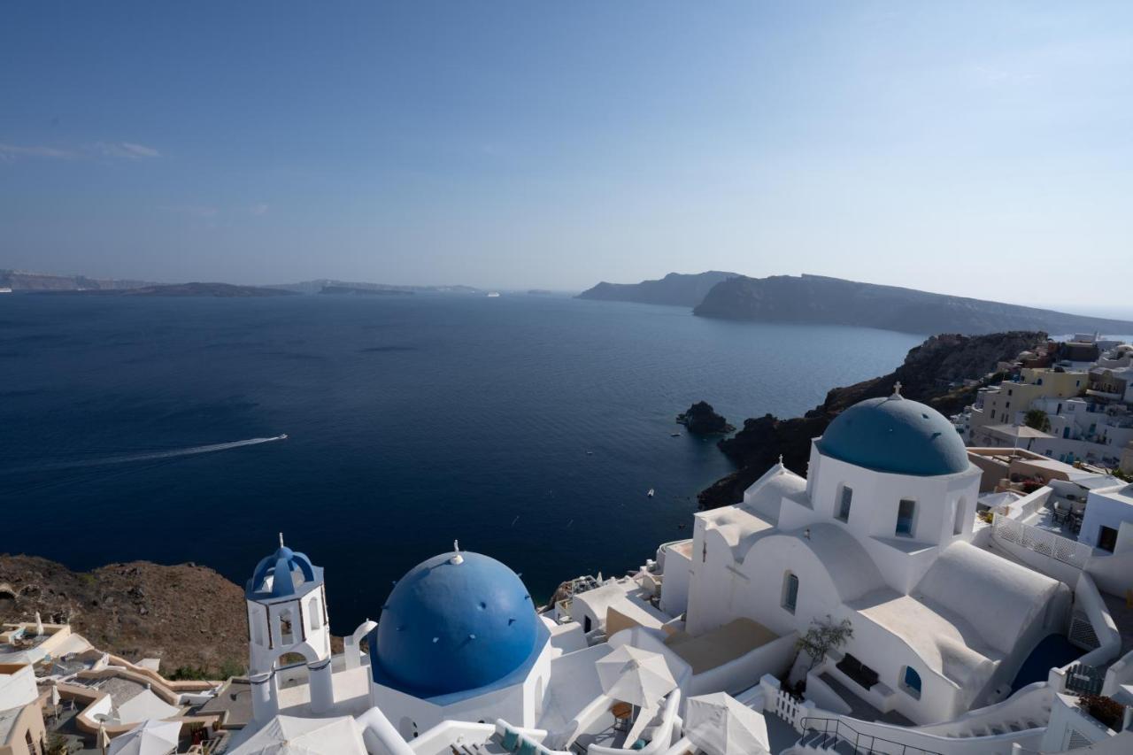 Suite Exclusive avec Petite Piscine Extérieure et Balcon - Vue sur Dômes Bleus