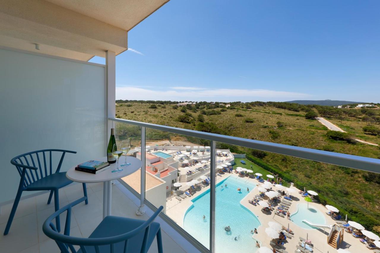 Deluxe Pool View