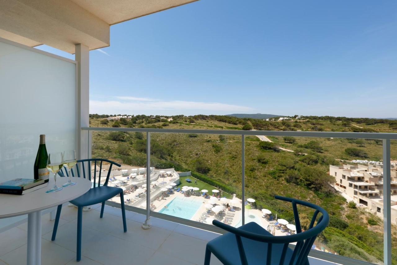 Deluxe Pool View