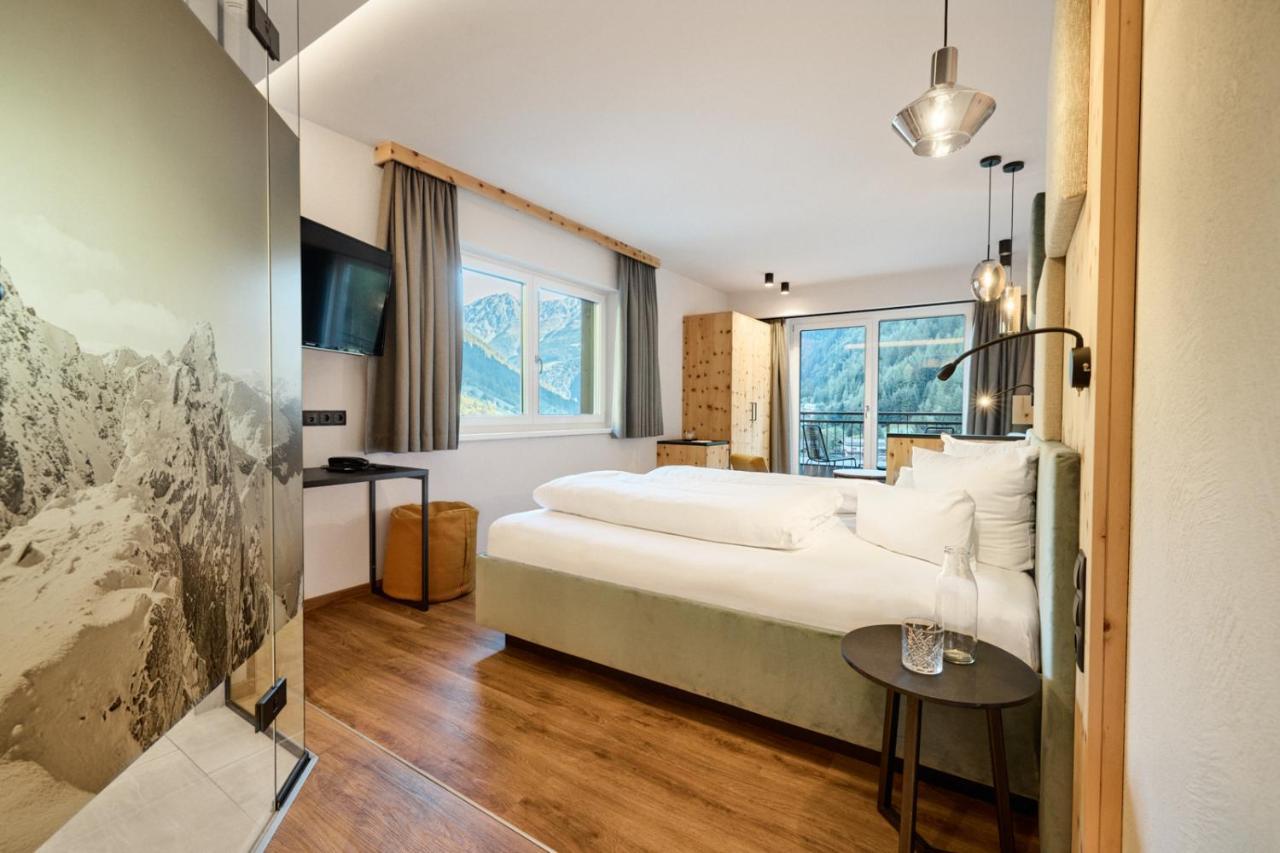 Deluxe Double Room,1294955851:JPEG