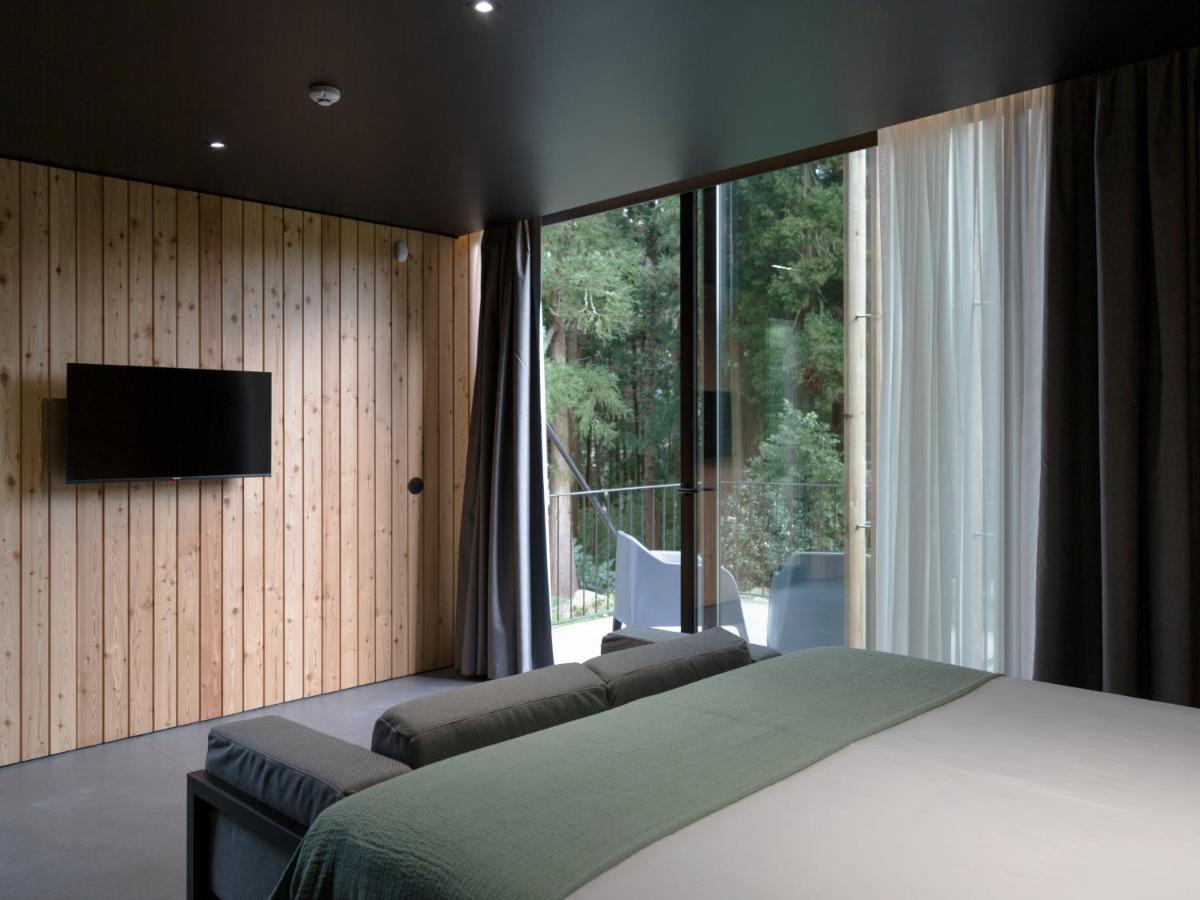 Quarto Duplo com Vista Jardim