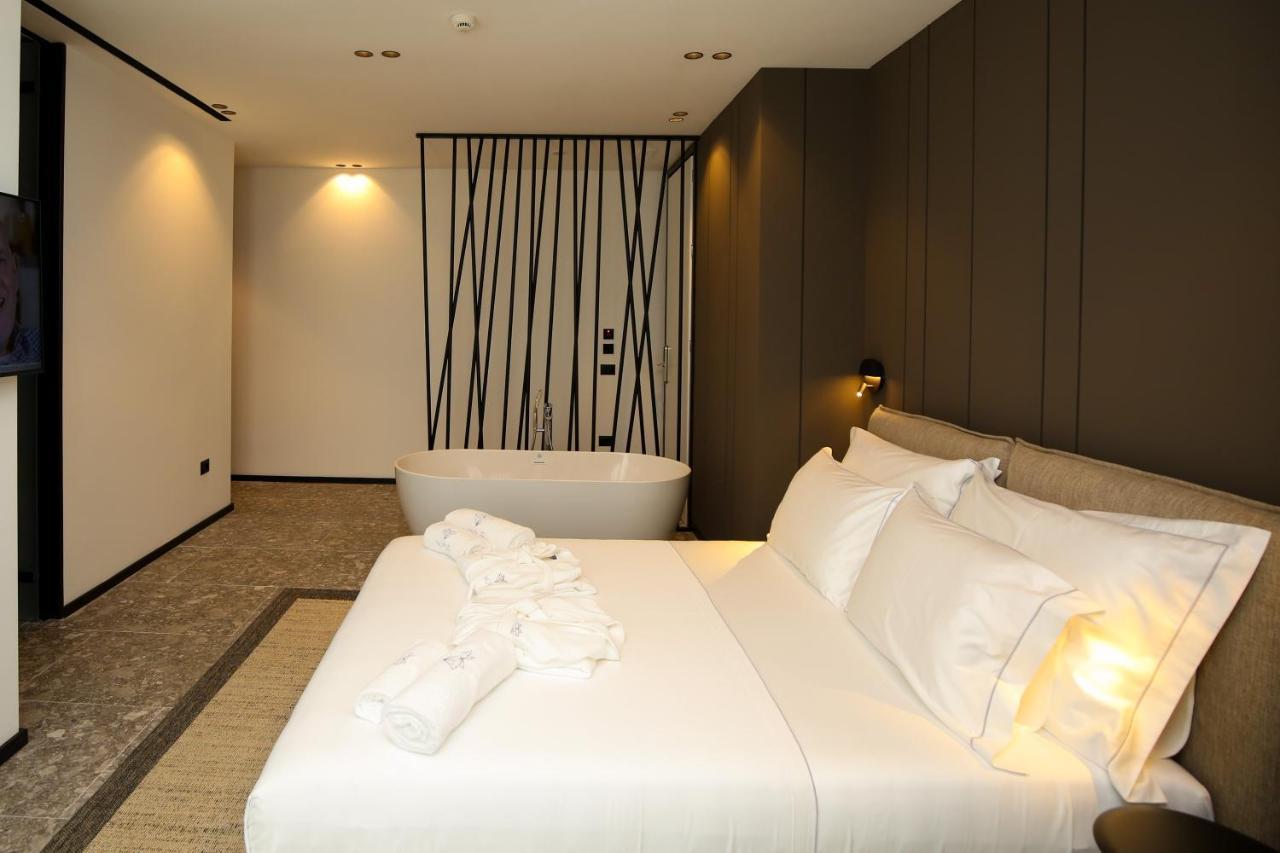 Deluxe Double Sea View Balcony
