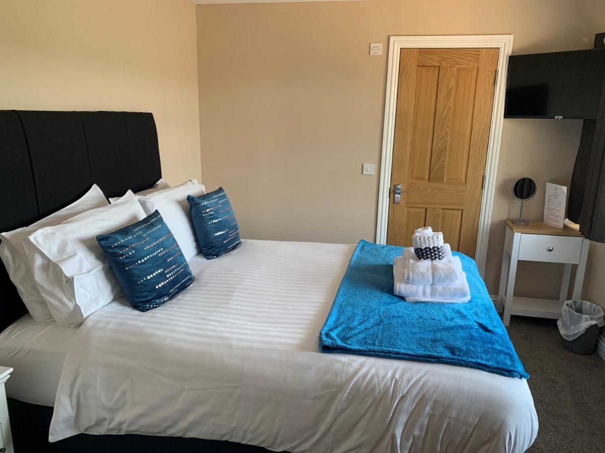 Deluxe Double Room with Shower