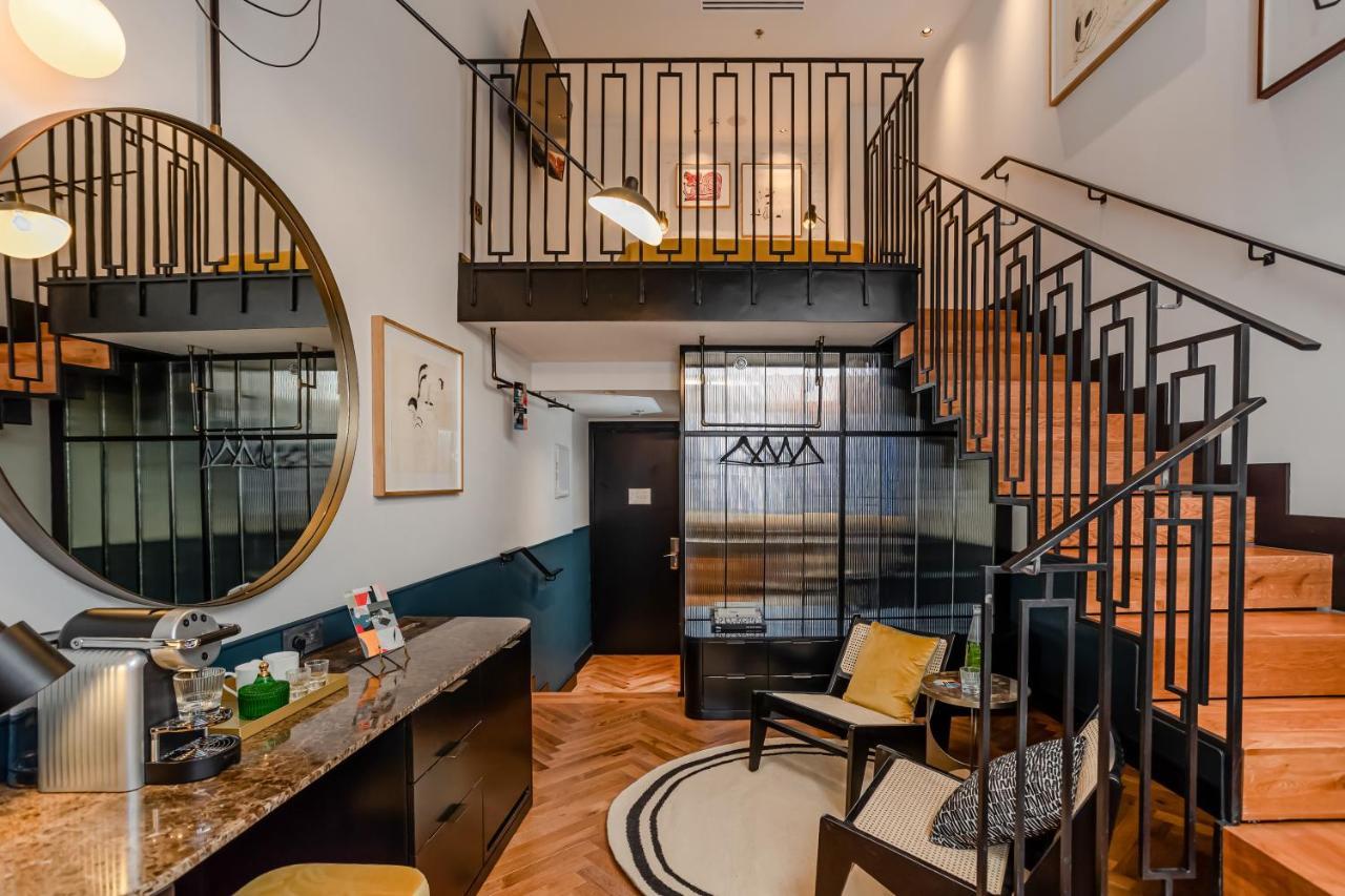 Duplex Room