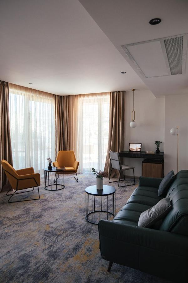 Deluxe Double or Twin Room Terrace Sea View,1292103025:JPEG