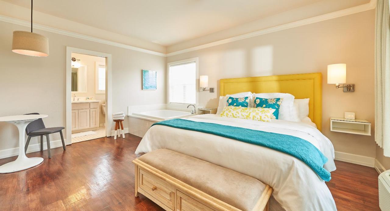 Estudio con cama extragrande