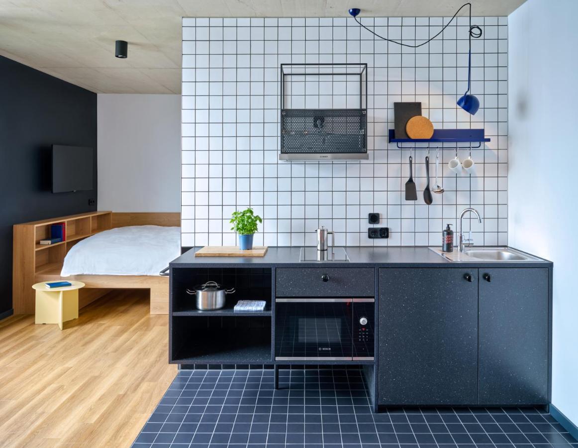 Design Apartment King-Size-Bed