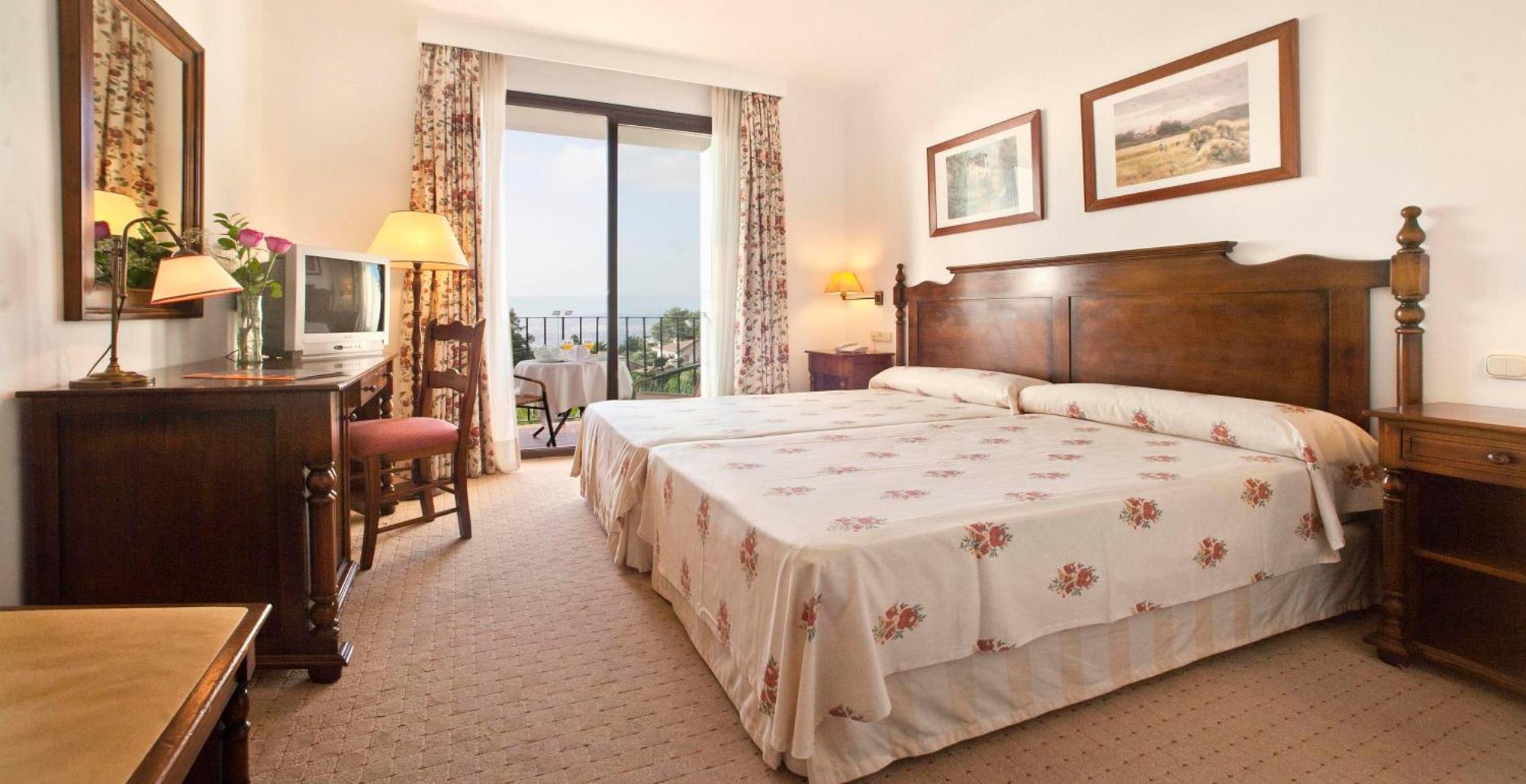 Superior Double Room,913762291:JPEG