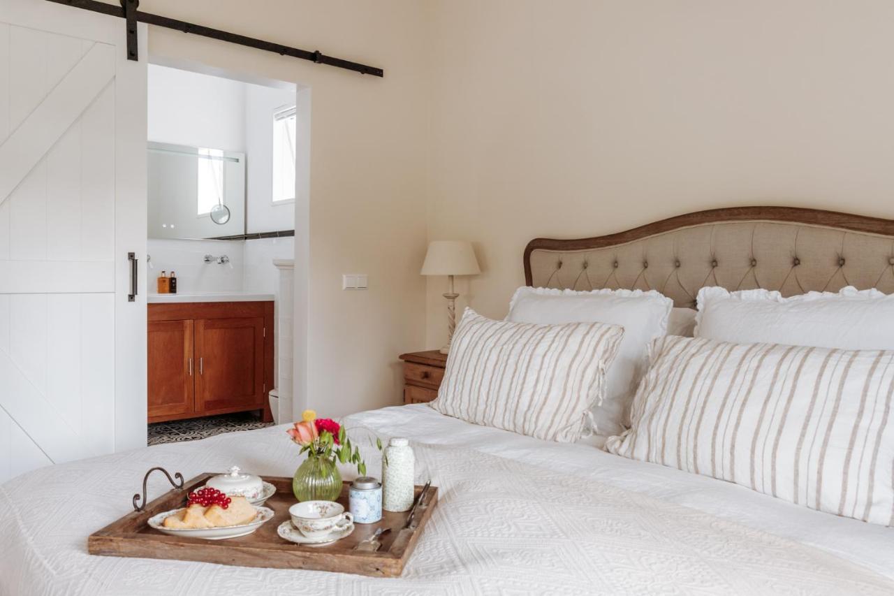 Kamer met Kingsize Bed en Uitzicht op de Tuin